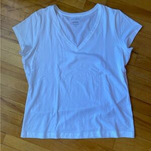 Banana Republic White V-Neck Tee
